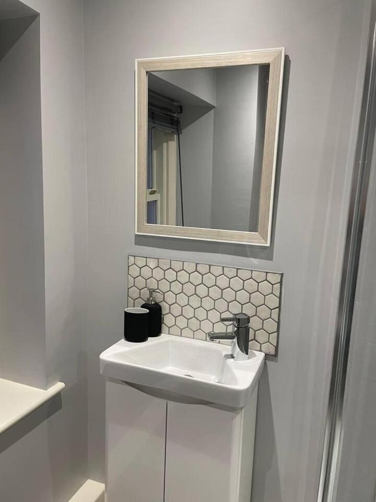 Cosy Apartment Above Village Pub Buxton  Ngoại thất bức ảnh