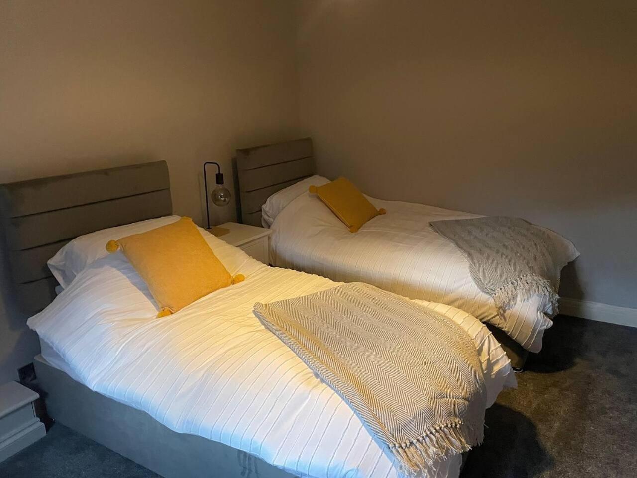Cosy Apartment Above Village Pub Buxton  Ngoại thất bức ảnh